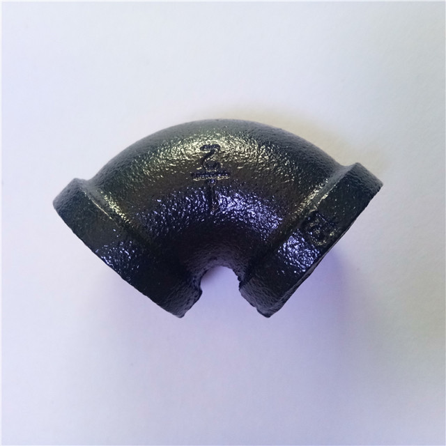 china 3/4 inch black malleable iron outlet cross