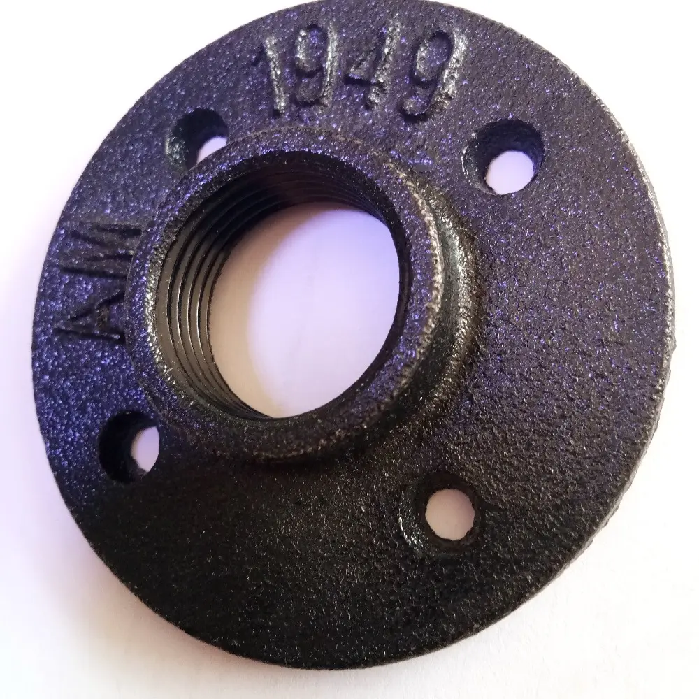 Malleable Iron Floor fflange BSP Threaded pipe Fitting in table