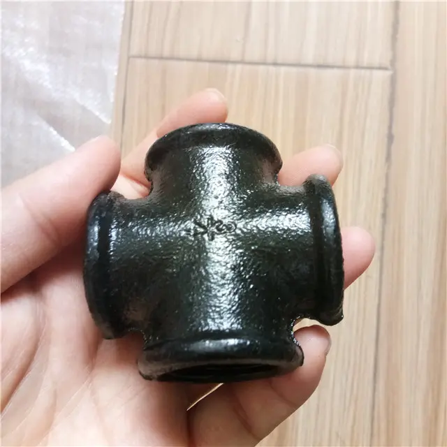 Cross fittings pipe fitting