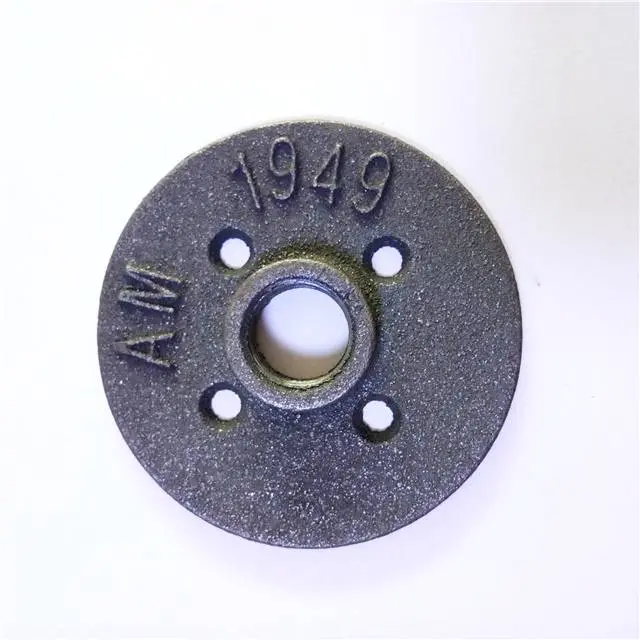 Malleable cast iron threaded pipe fitting flange floor 1/2 inch black 3/4