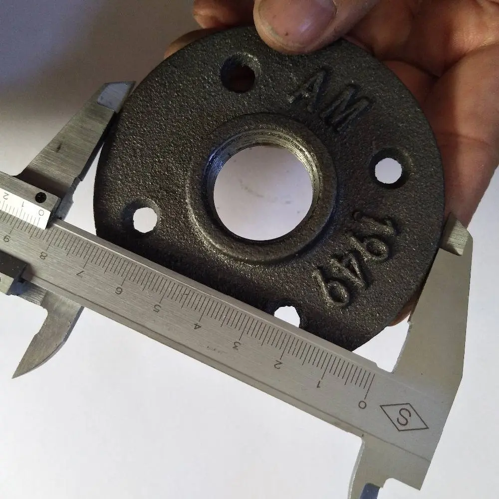 Malleable Threaded Floor Flange Iron Pipe Fittings Wall Mounted Flange