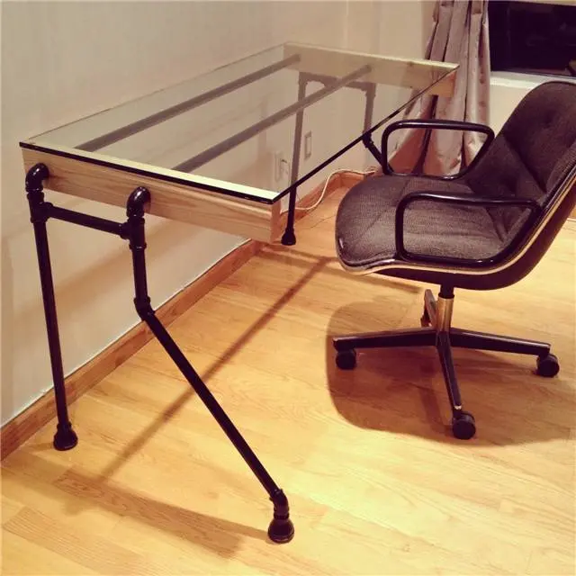 diy plumbing pipe desk with 1/2 inch plumbing pipe fitting floor flange